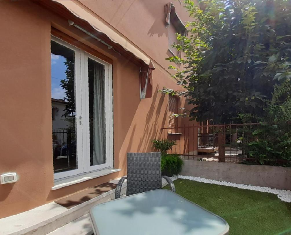 Ferienwohnung Appa49 Vicino Ospedale Borgo Roma, Fiera E Univr Verona Exterior foto